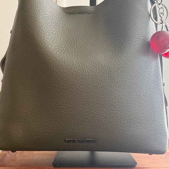 Steve Madden Olive Green Shoulder Bag EUC - Picture 3 of 6